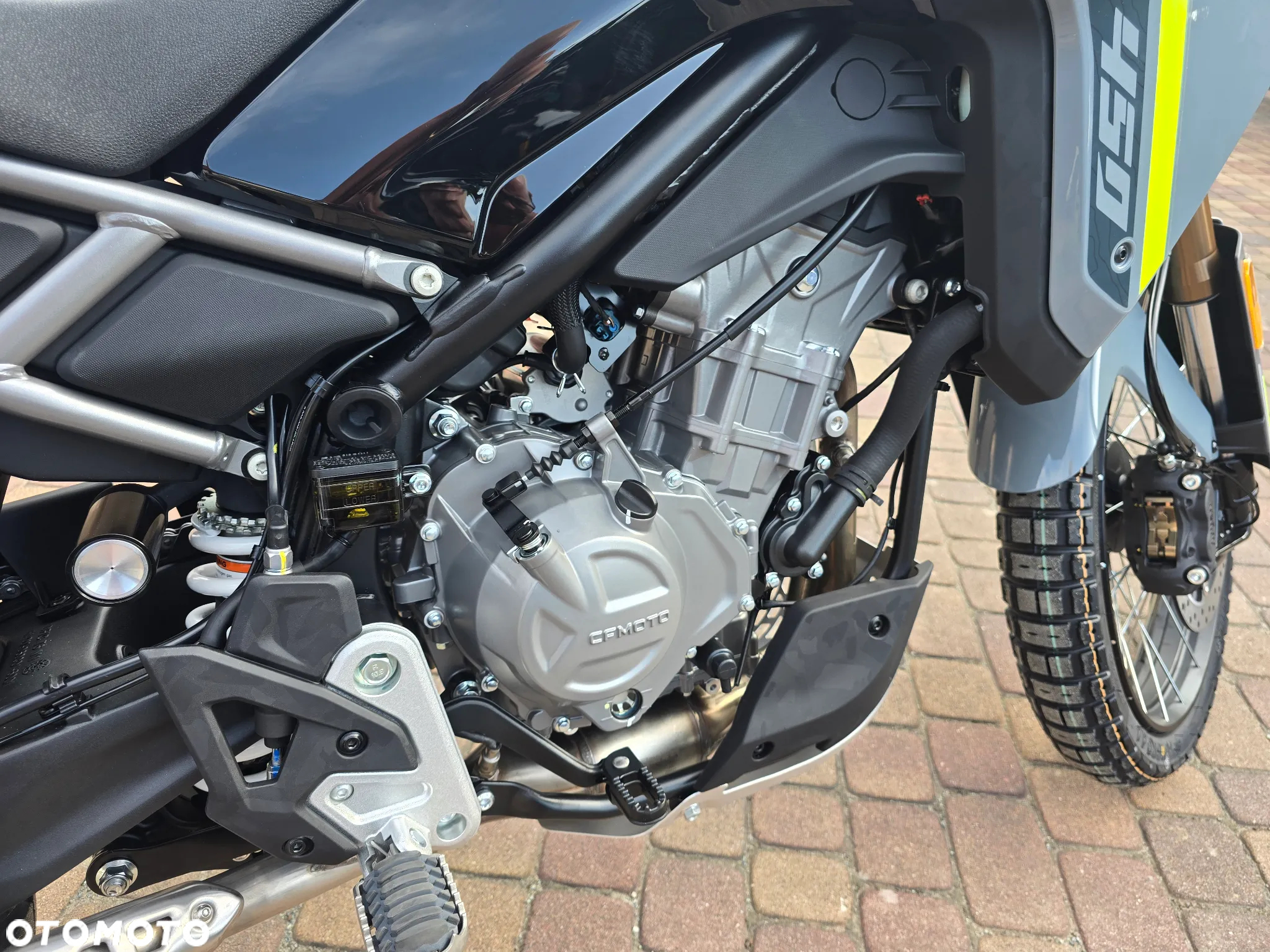 CFMoto MT - 8