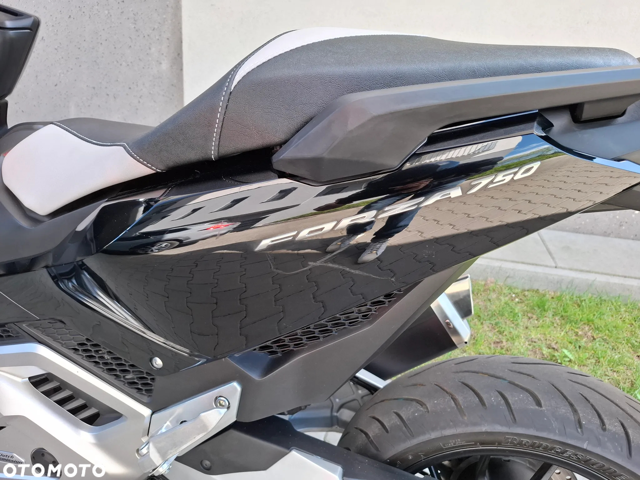 Honda NSS - 11