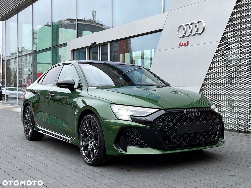 Audi RS3 Limousine - 8