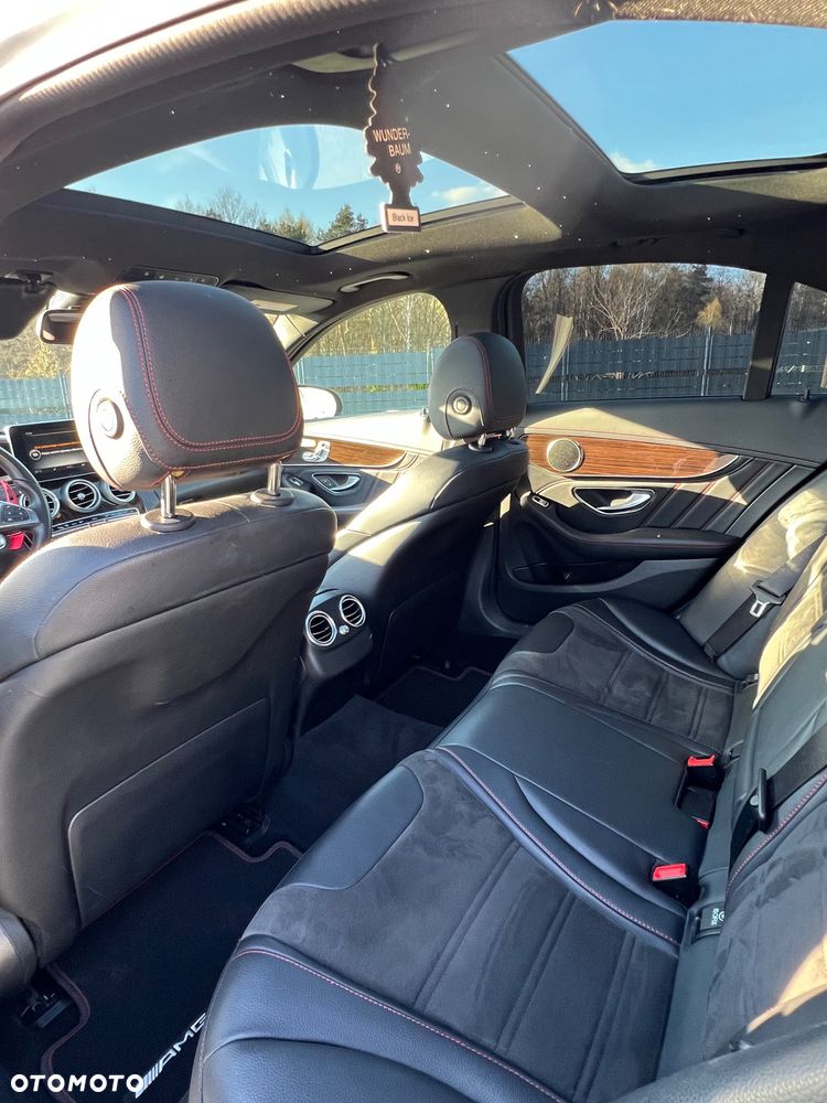 Mercedes-Benz Klasa C AMG 43 4Matic 9G-TRONIC - 12