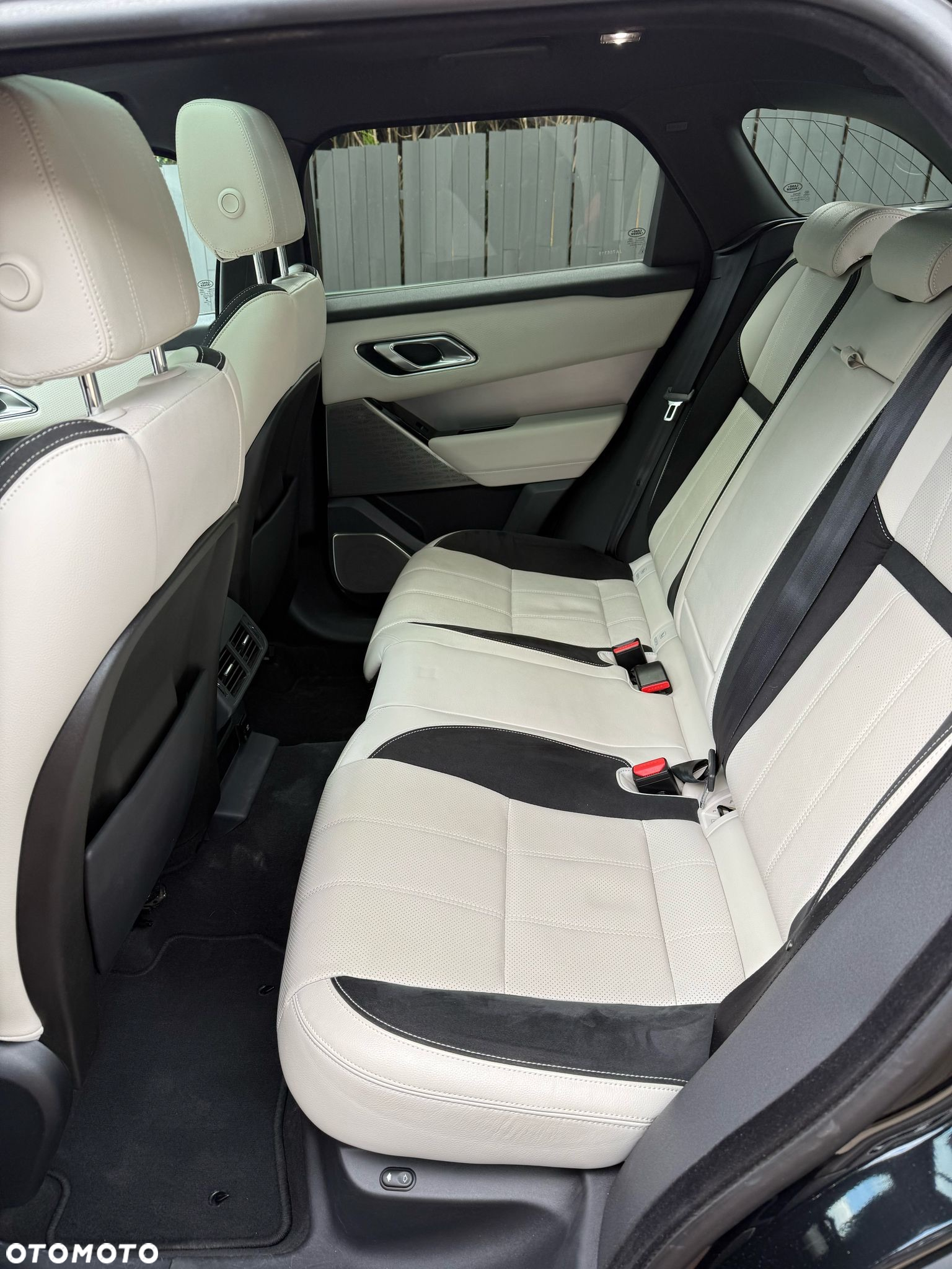 Land Rover Range Rover Velar 2.0 SD4 R-Dynamic SE - 10
