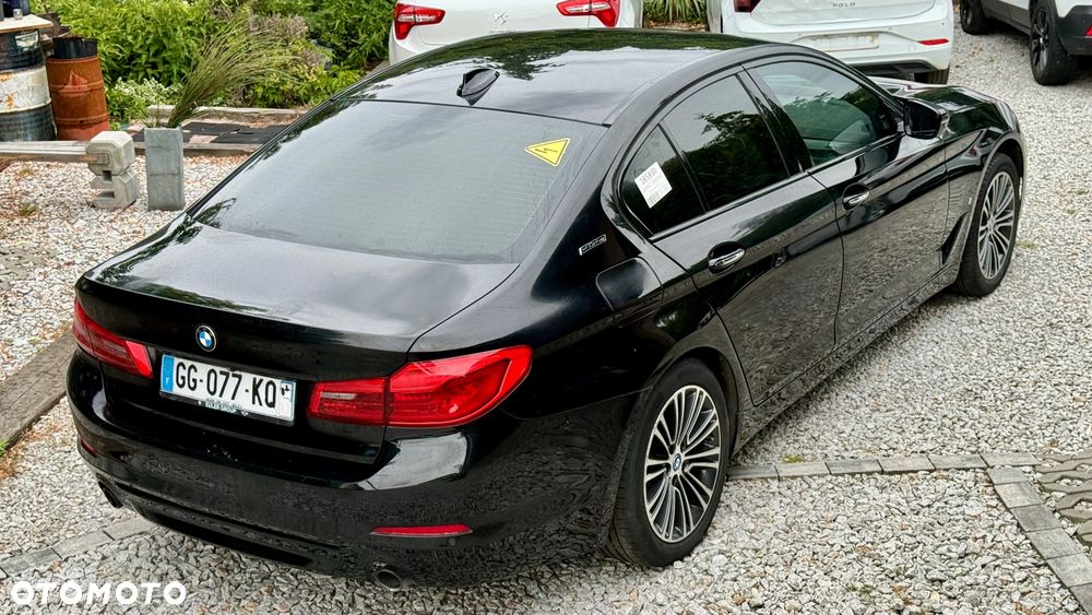 BMW Seria 5 530e iPerformance Luxury Line - 4