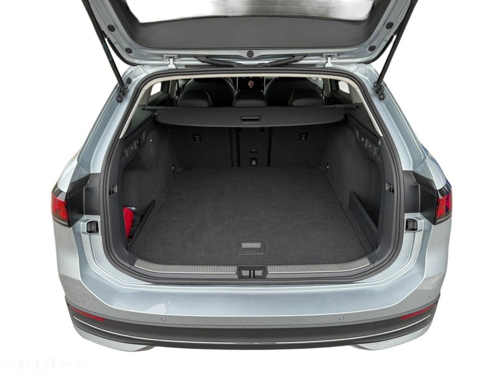 Volkswagen Passat - 30