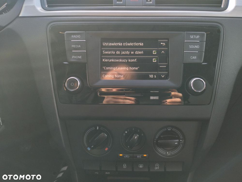 Skoda RAPID 1.2 TSI Ambition - 30