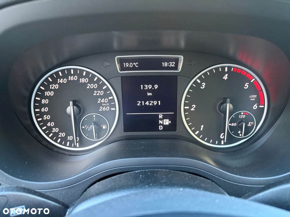 Mercedes-Benz Klasa B 180 CDI 7G-DCT - 22
