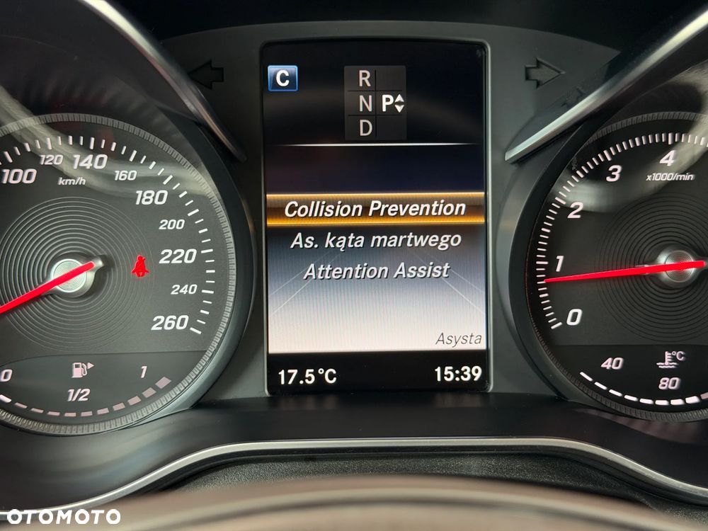 Mercedes-Benz GLC - 33