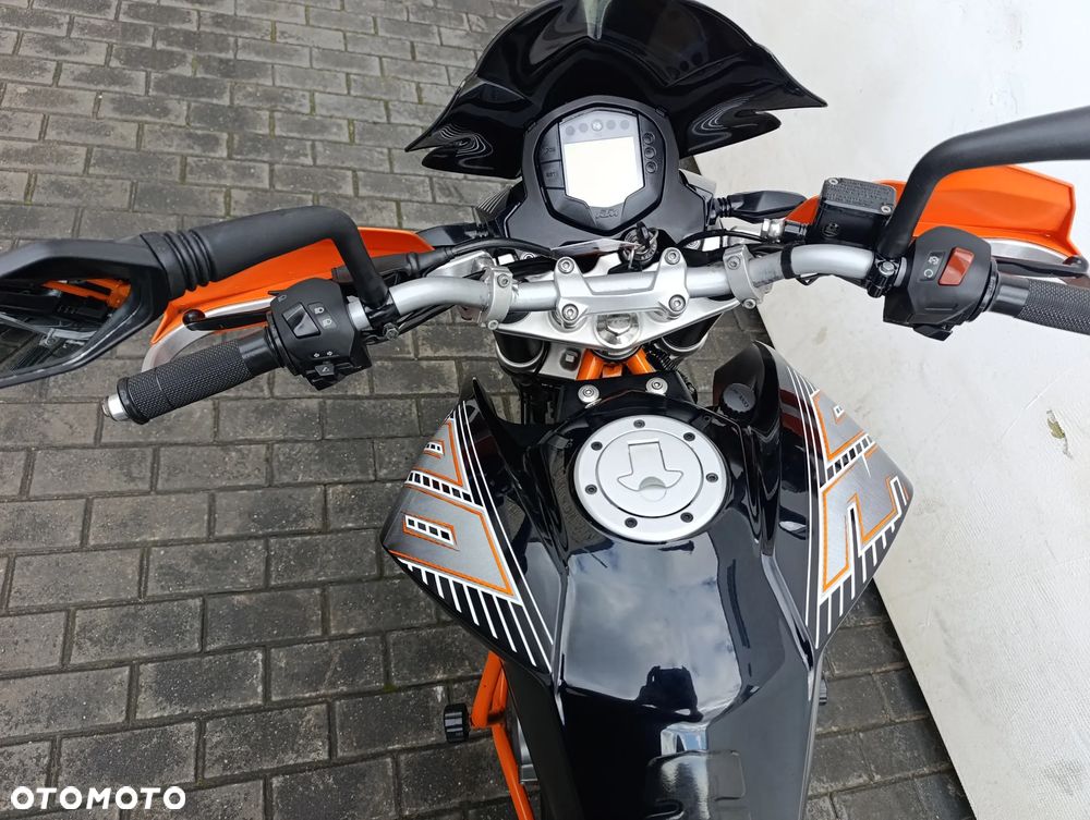 KTM Duke - 18
