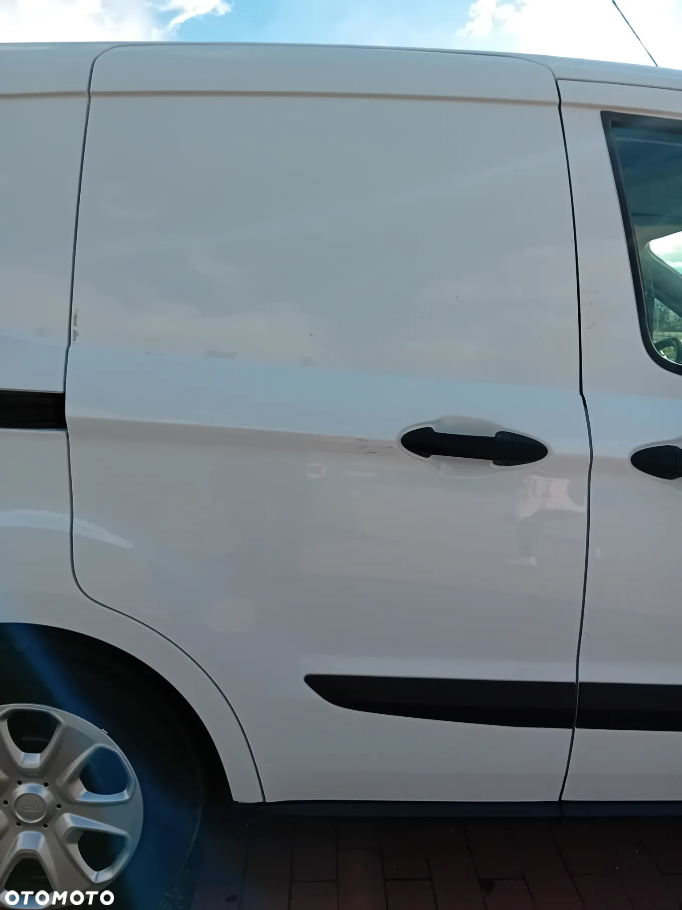 Ford Transit Courier - 4
