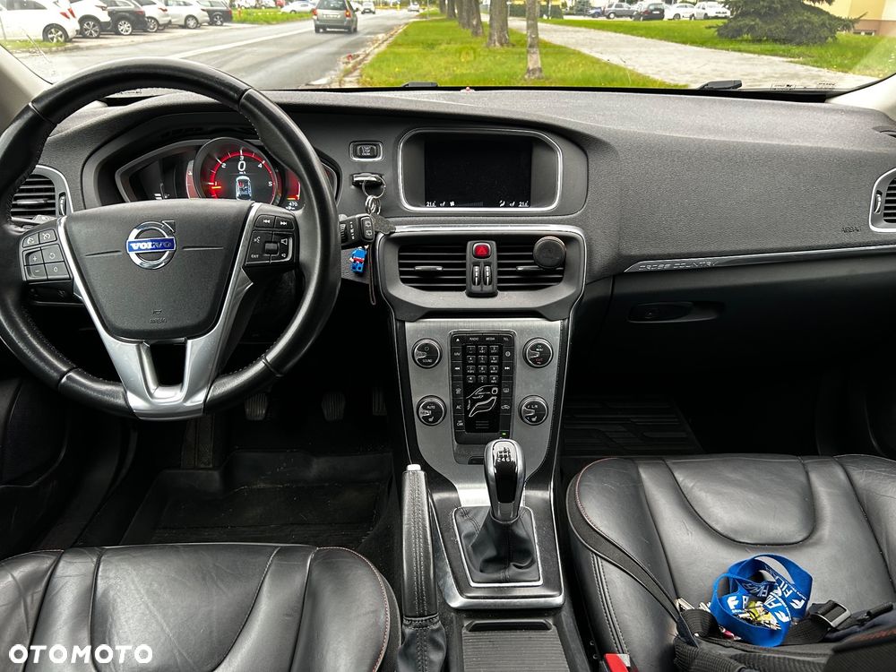 Volvo V40 D3 Drive-E Ocean Race - 12