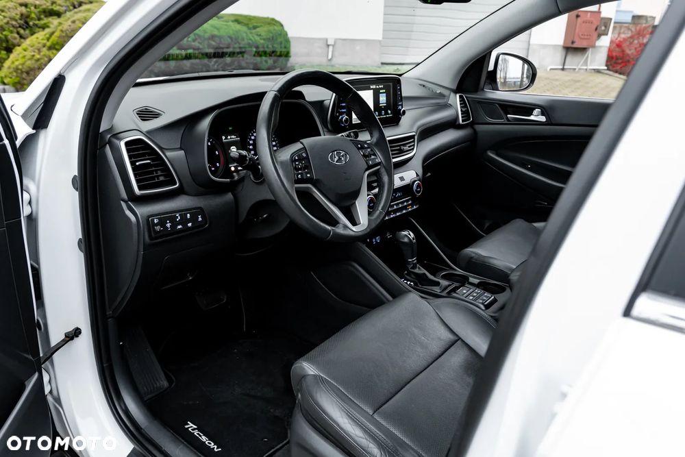 Hyundai Tucson - 16