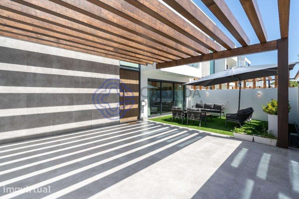 Moradia T3 com piscina, cinema privado e rooftop com jacuzzi nas Gambe - Grande imagem: 5/59