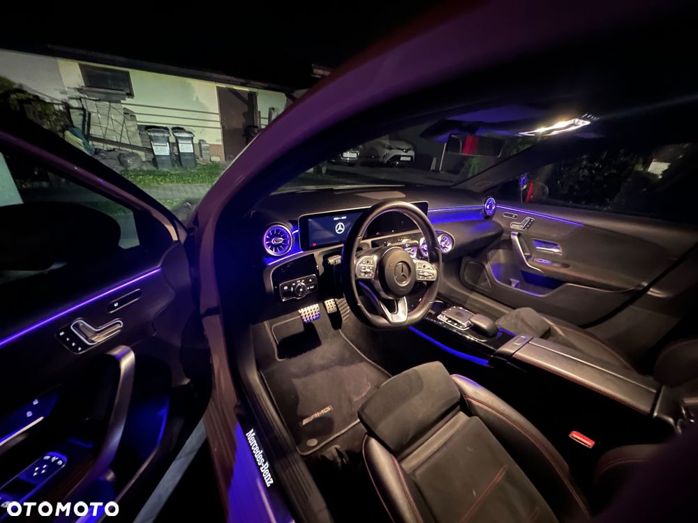 Mercedes-Benz Klasa A 250 4-Matic AMG Line 7G-DCT - 11