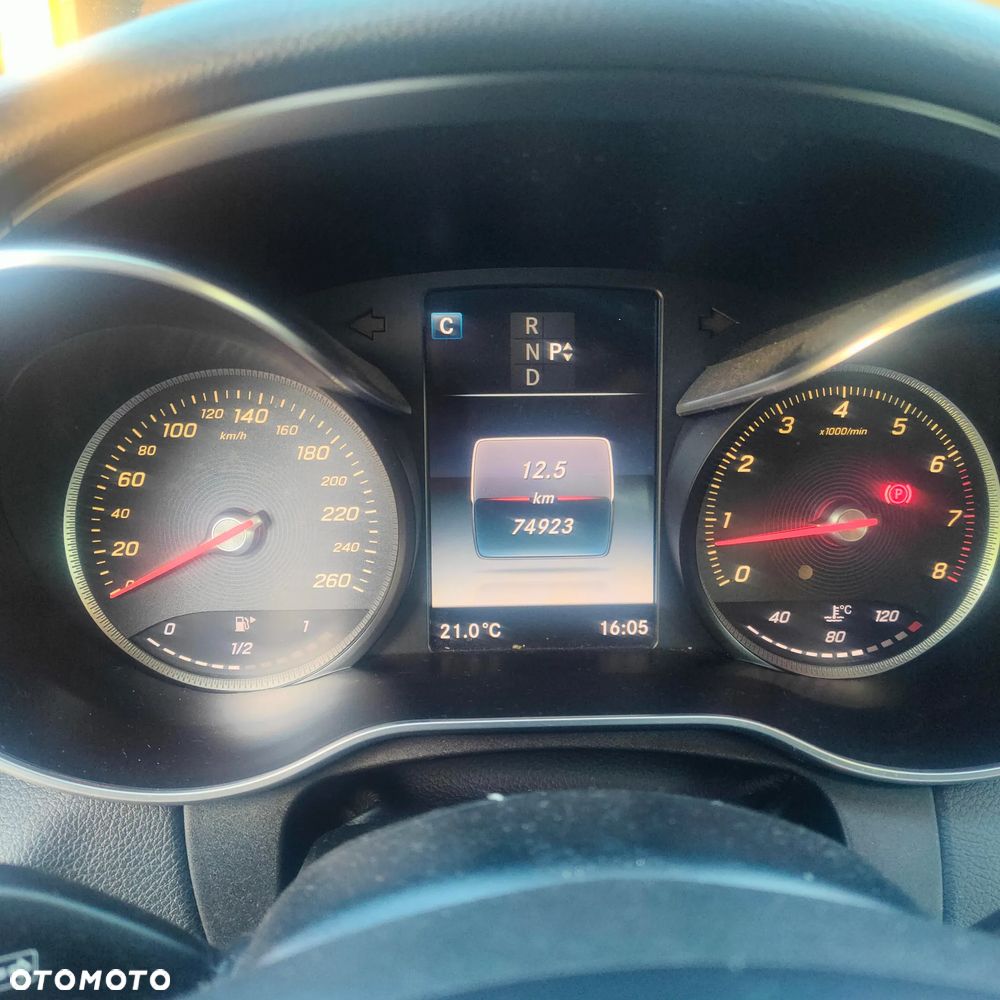 Mercedes-Benz Klasa C 300 7G-TRONIC AMG Line - 19