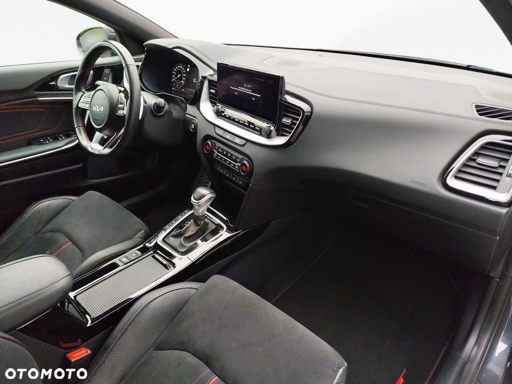 Kia ProCeed - 23