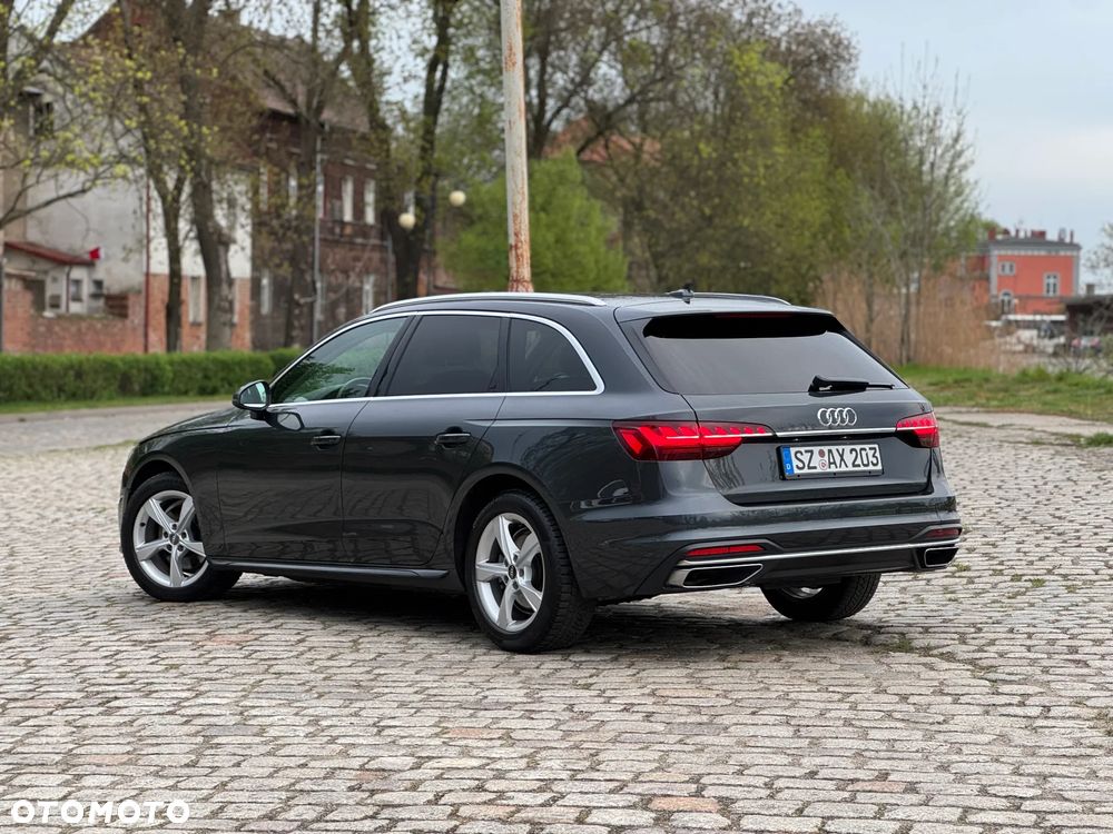 Audi A4 Avant 35 TFSI Sport S tronic - 13