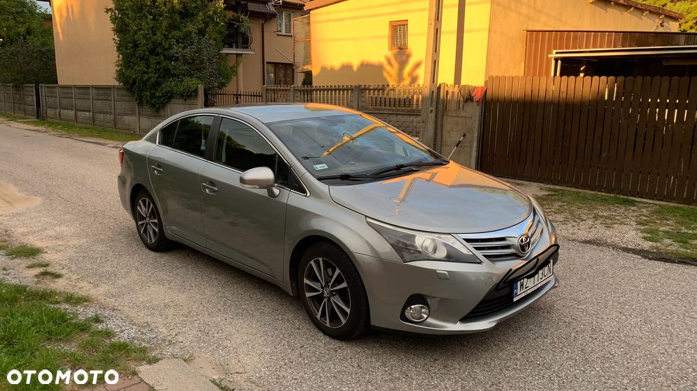 Toyota Avensis - 12