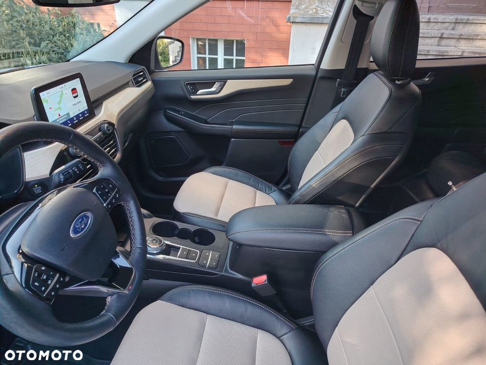 Ford Escape 2.0 EcoBoost AWD Titanium - 19