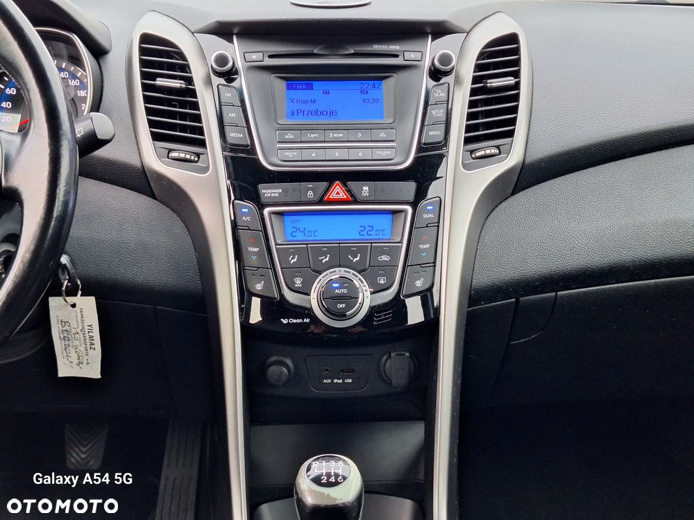 Hyundai i30 1.6 CRDi Trend - 27