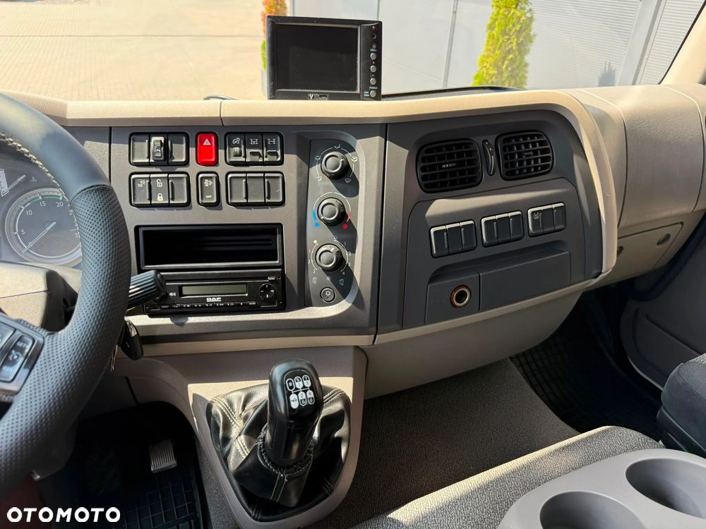 DAF LF CF 250 // Wywrotka 3-stronna // Żuraw HIAB XS 122 DUO // Klimatyzacja // Euro 6 // Krane, Kipper, Kran - 37
