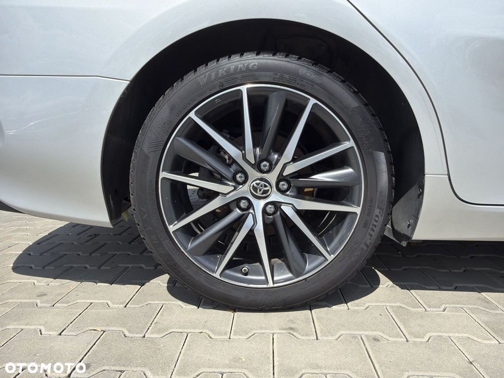 Toyota Camry 2.5 Hybrid Executive CVT - 26