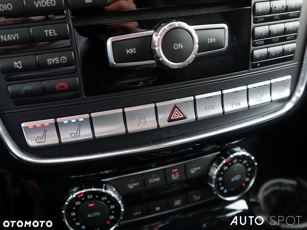 Mercedes-Benz Klasa G AMG 63 AMG SPEEDSHIFT 7G-TRONIC - 32