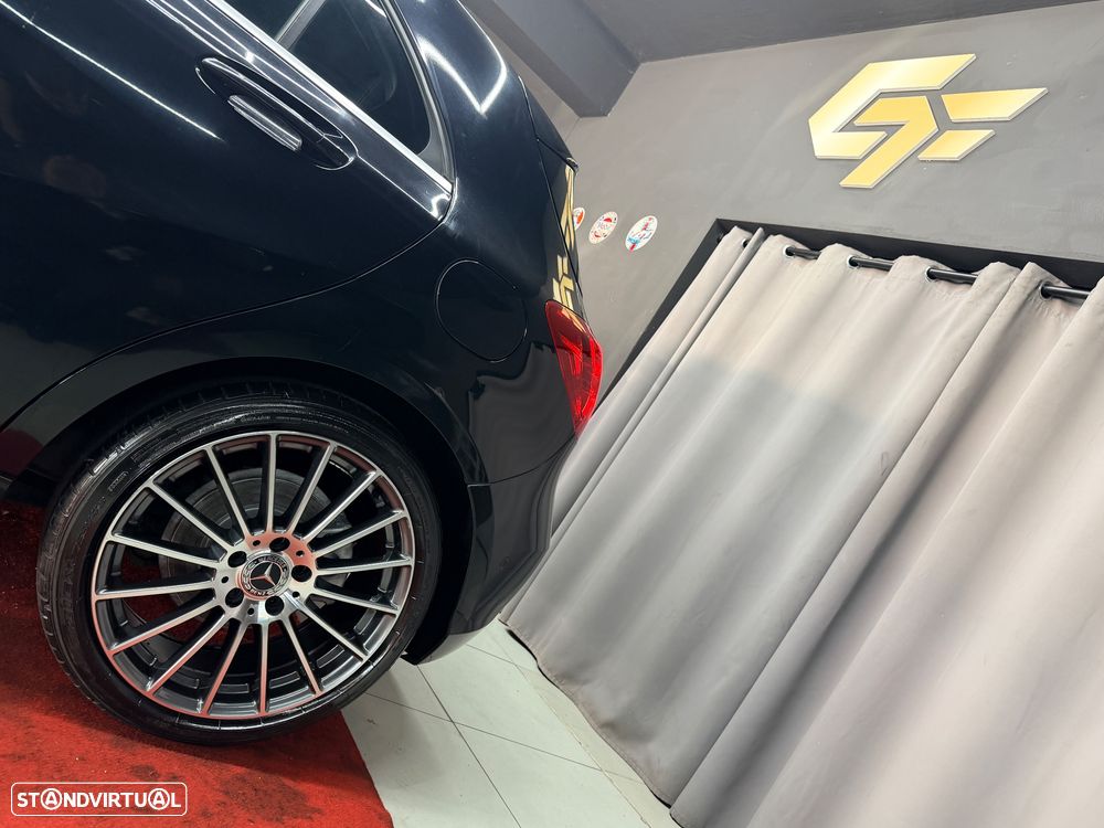 Mercedes-Benz A 180 CDI (BlueEFFICIENCY) Urban - 15
