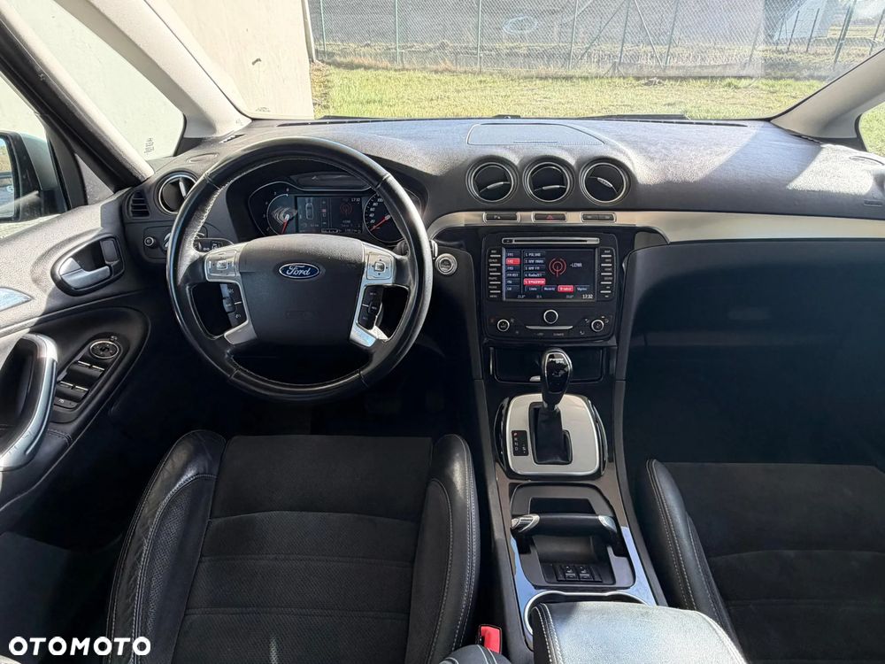 Ford S-Max 2.0 TDCi DPF Titanium - 13