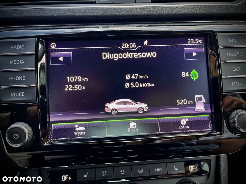 Skoda Superb 2.0 TDI Style DSG - 24