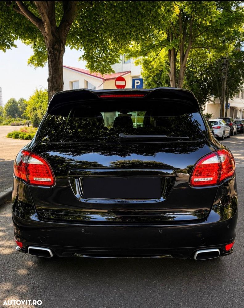 Porsche Cayenne Platinum Edition - 12