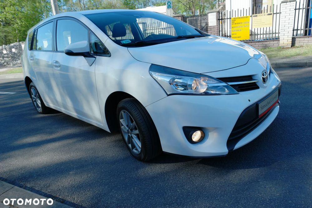 Toyota Verso - 37