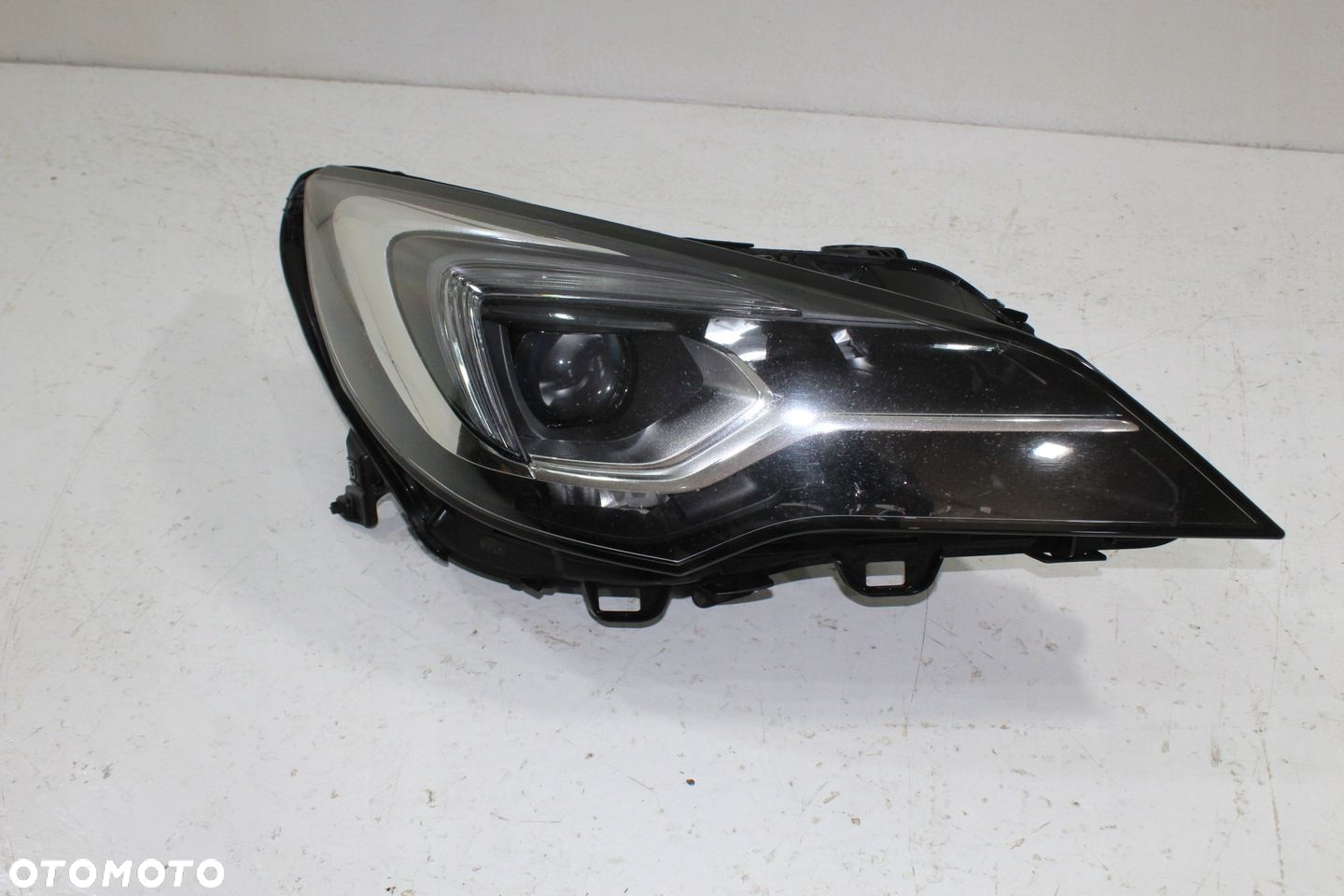 Opel Astra V K lampa Full Led prawa przód 39055746 - 2