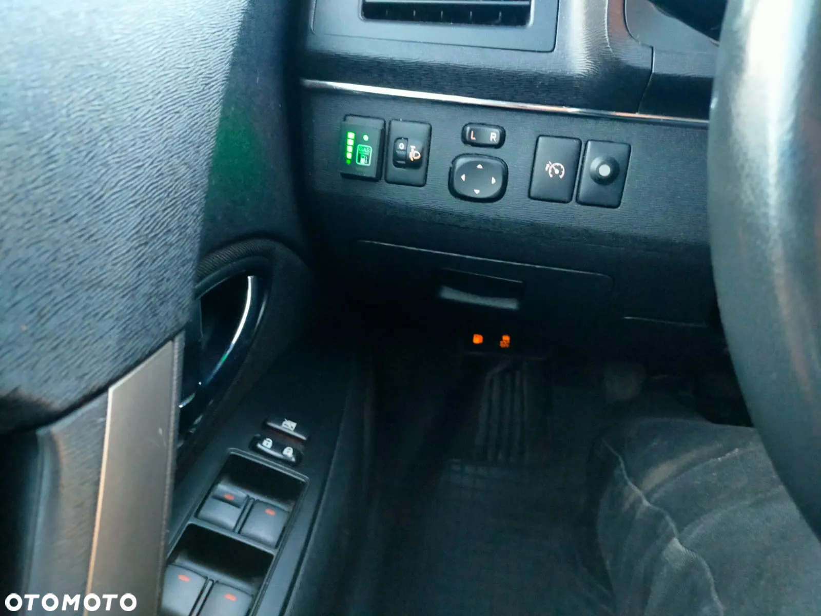 Toyota Avensis - 30