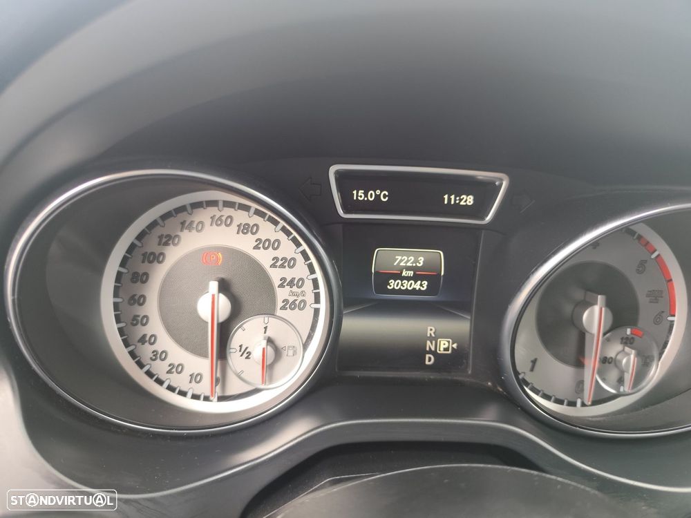 Mercedes-Benz CLA 220 d Shooting Brake AMG Line Aut. - 17