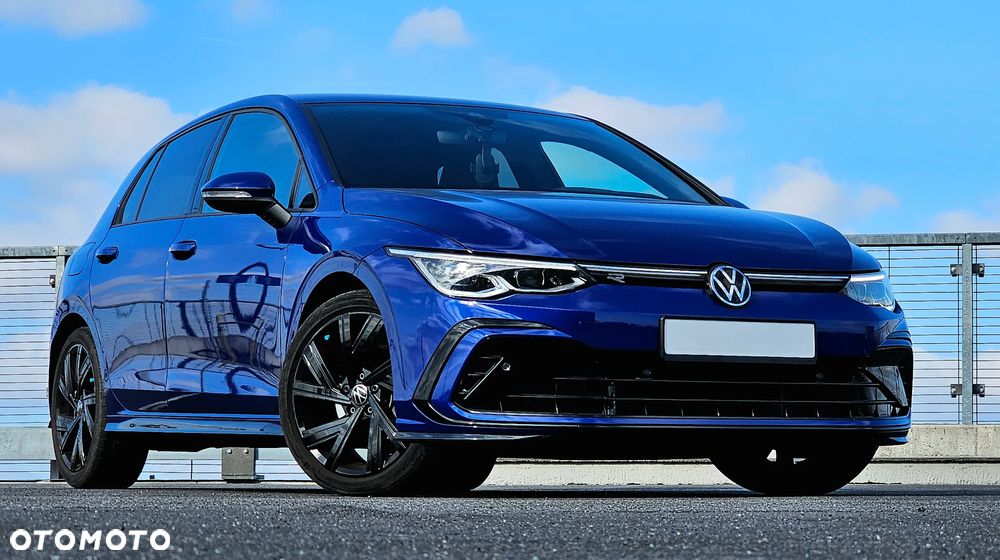 Volkswagen Golf VIII 1.5 eTSI R-Line DSG - 12