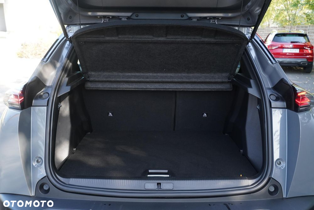 Peugeot 2008 PureTech mHEV GT e-DCS6 - 9
