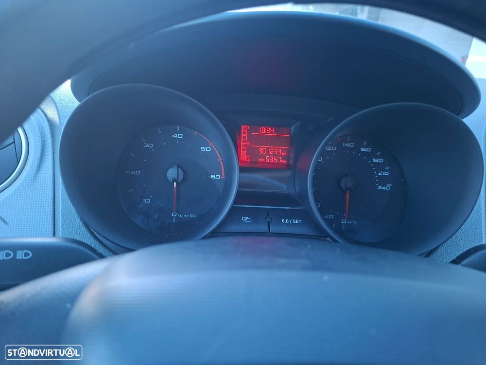 SEAT Ibiza 1.4 TDi Style DPF - 6