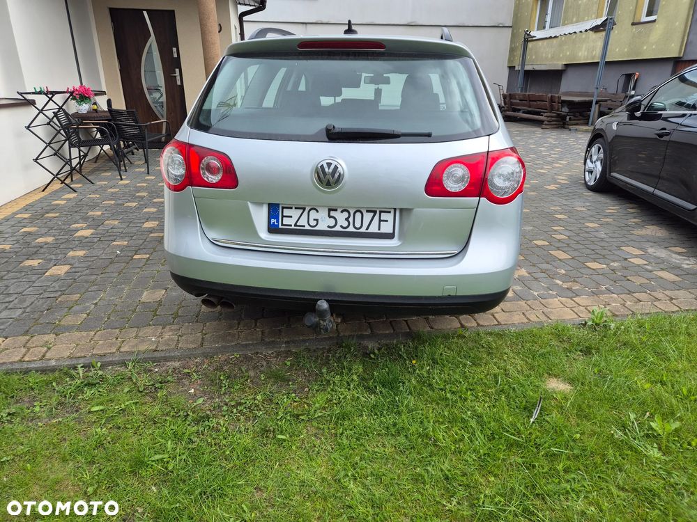 Volkswagen Passat 2.0 TDI DPF Trendline - 5