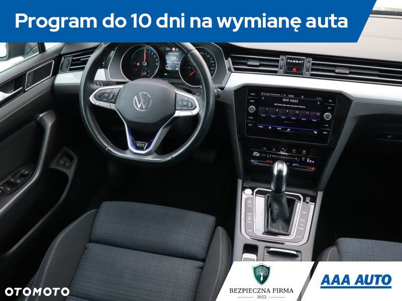 Volkswagen Passat Variant - 9