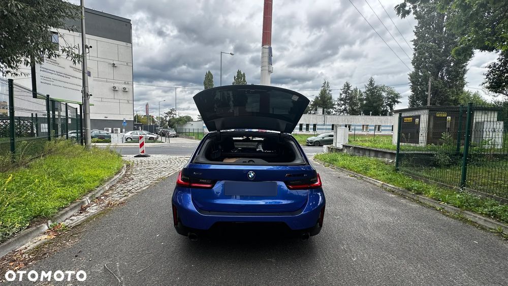 BMW Seria 3 330e xDrive - 5