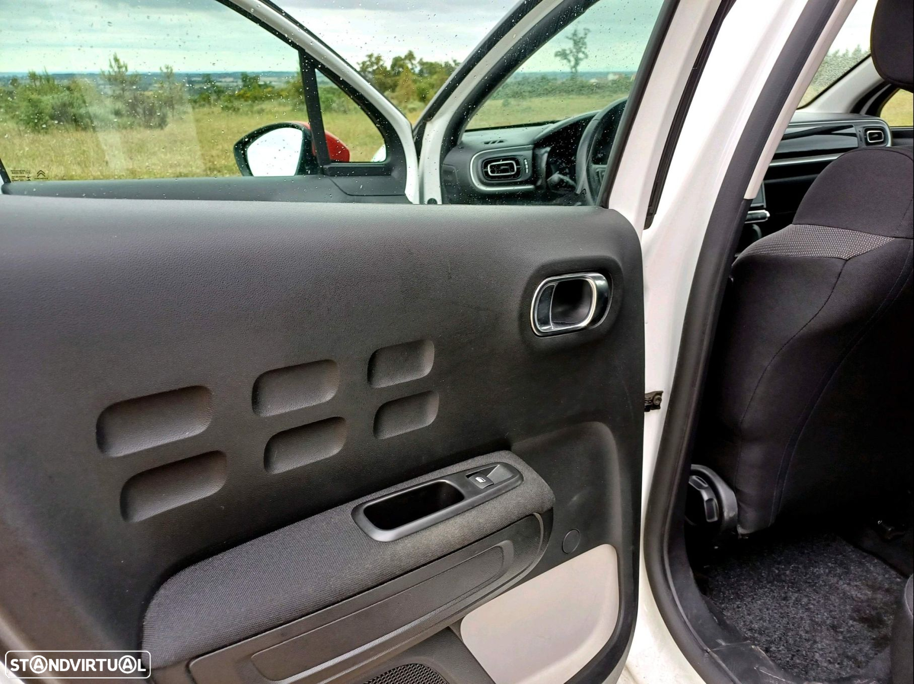 Citroën C3 1.6 BlueHDi Shine - 18