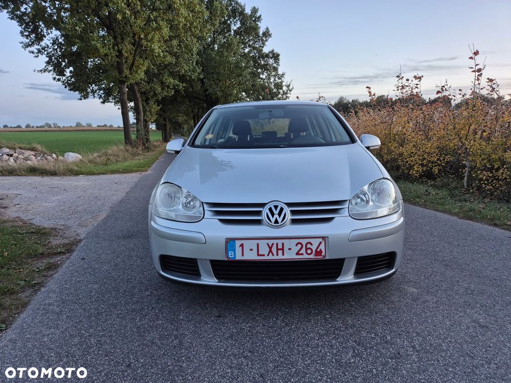 Volkswagen Golf - 8