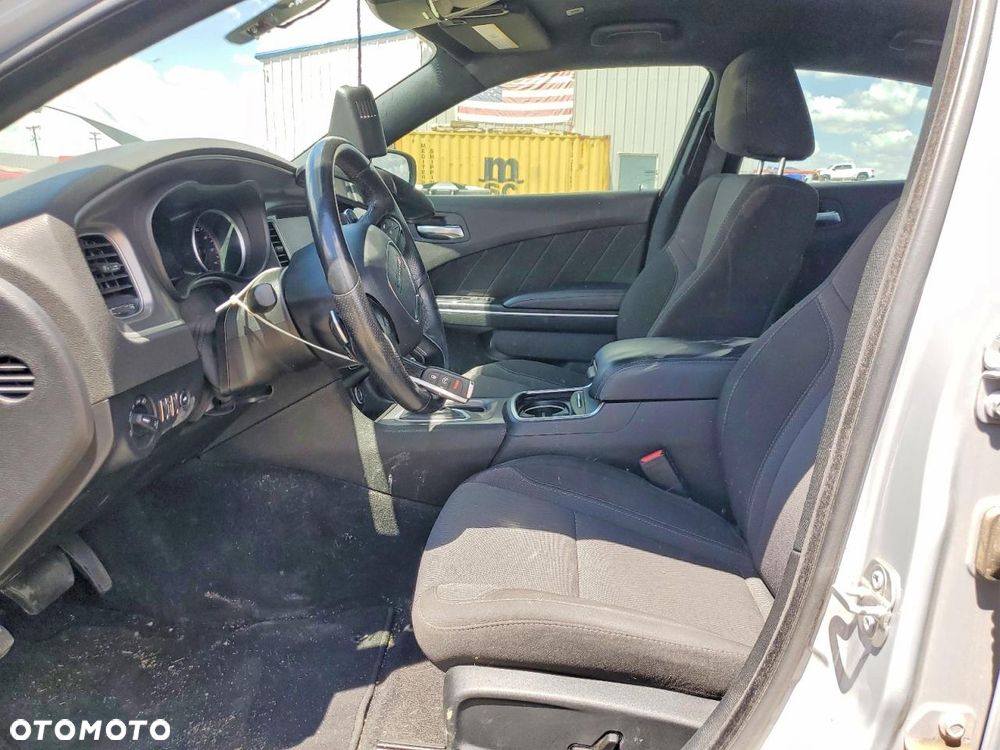 Dodge Charger 3.6 GT - 9