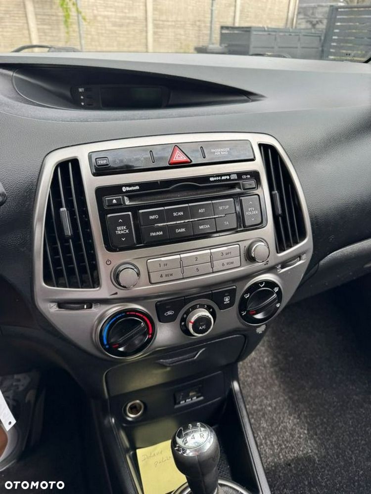 Hyundai i20 - 13