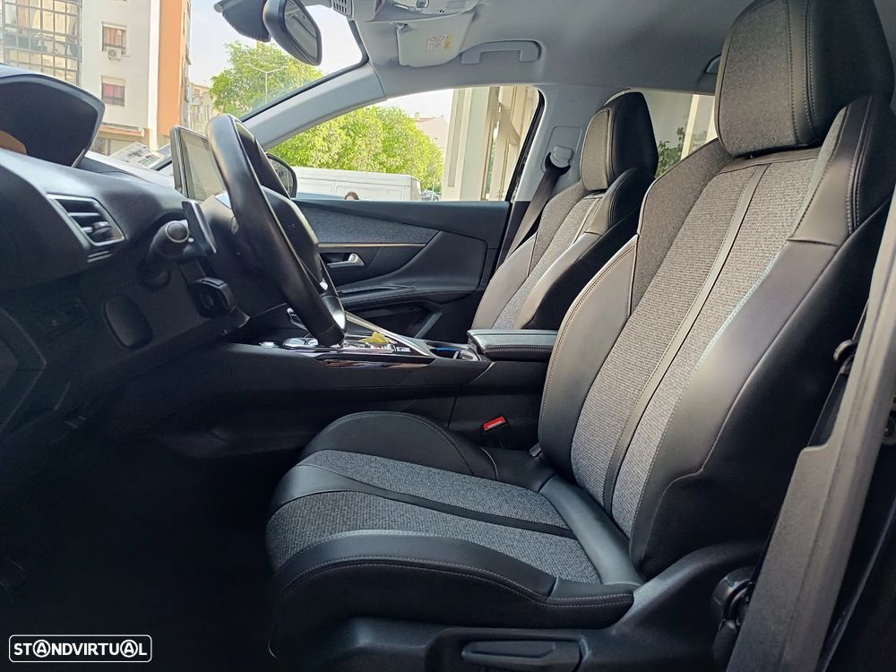 Peugeot 3008 1.2 PureTech Allure Pack EAT8 - 8