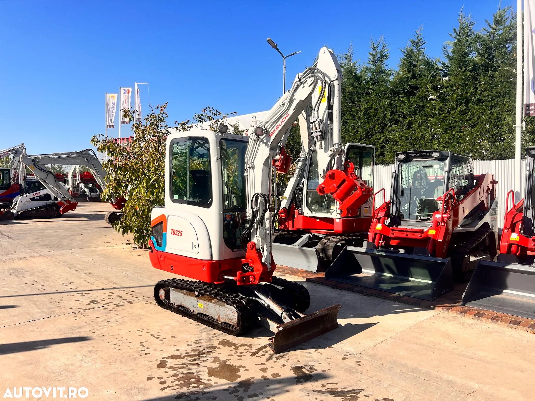 Takeuchi TB 225 - 1