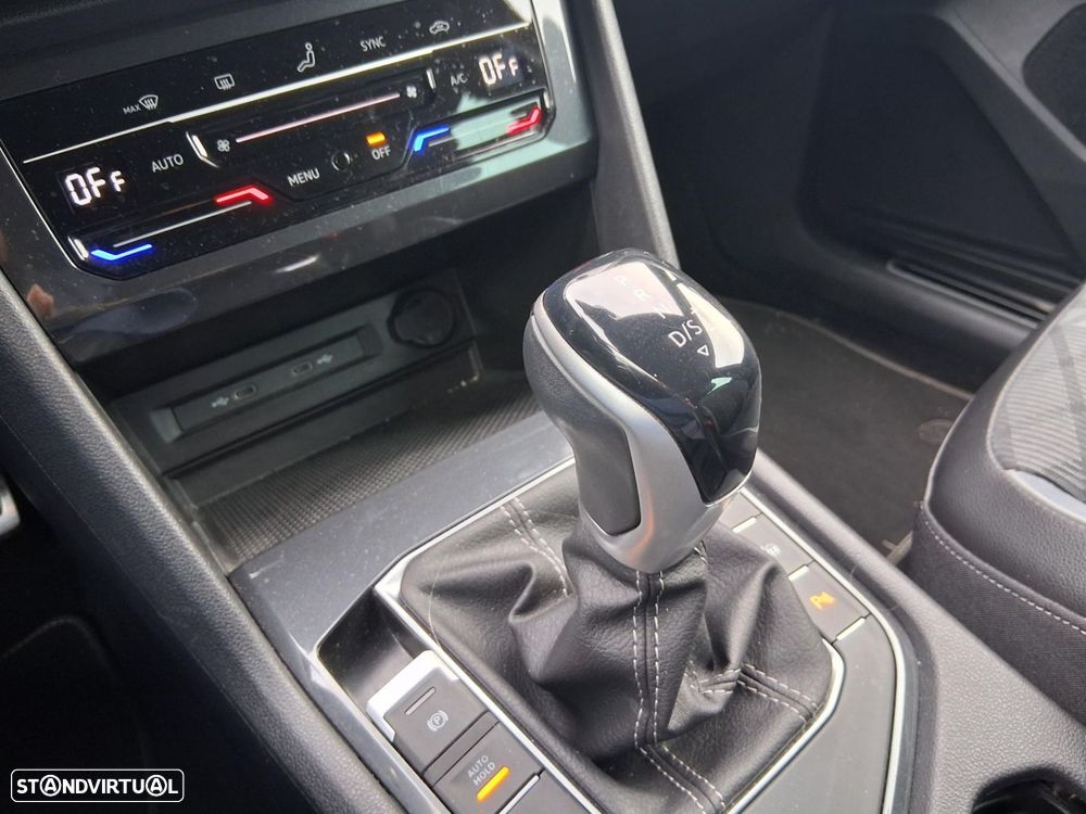 VW Tiguan 2.0 TDI R-Line DSG - 10