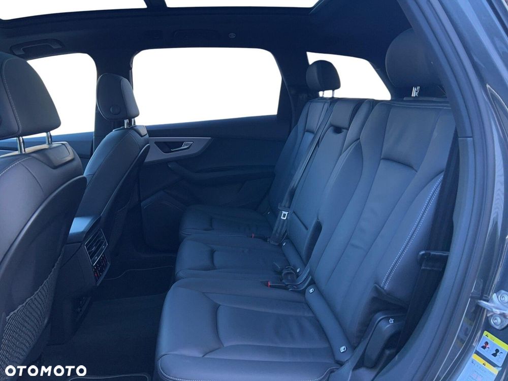 Audi Q7 - 12