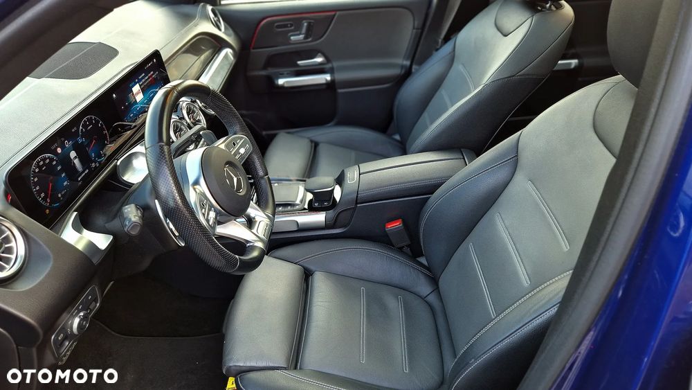 Mercedes-Benz GLB - 14