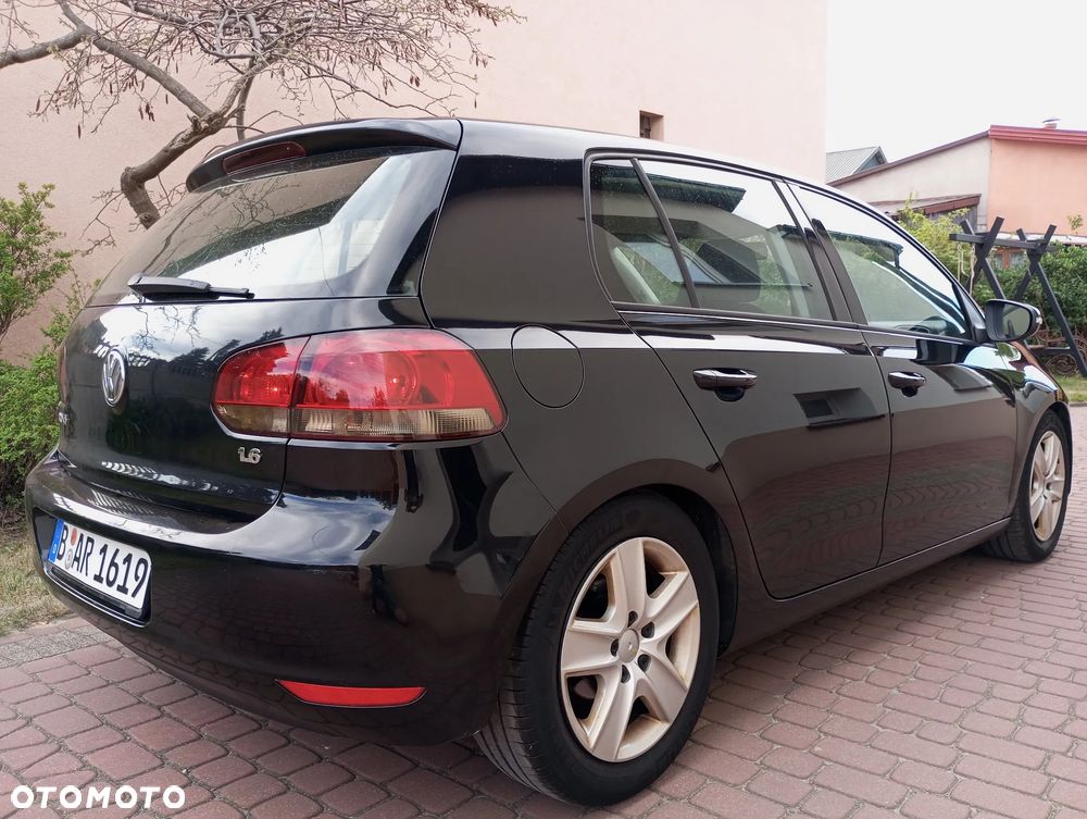Volkswagen Golf - 11