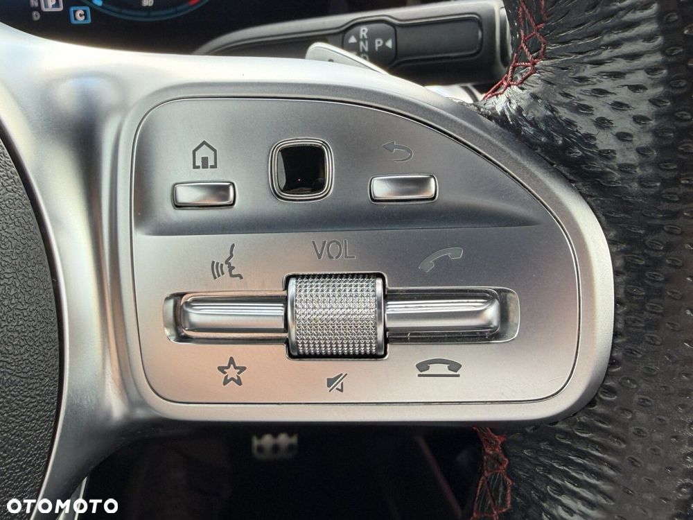 Mercedes-Benz GLB 200 AMG Line 7G-DCT - 30